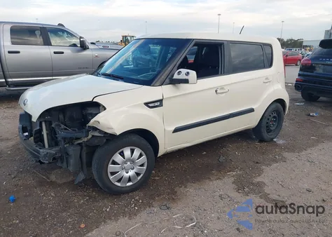 2012 Kia Soul z USA, uszkodzony, nr VIN KNDJT2A5XC7421110